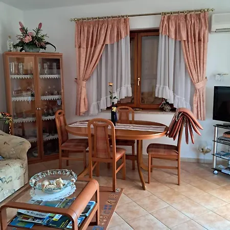 Apartment Premantura Premantura